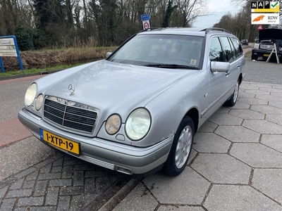 Mercedes-Benz E-klasse Combi 320 Avantgarde 4-Matic HOBBY