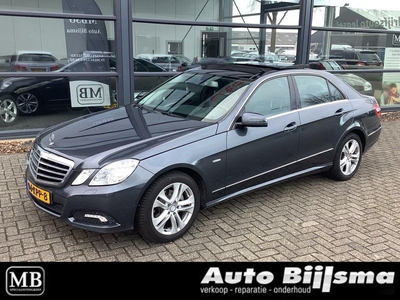 Mercedes E-klasse 200 CGI Avantgarde, Panorama dak, xenon, trekhaak, zeer net,