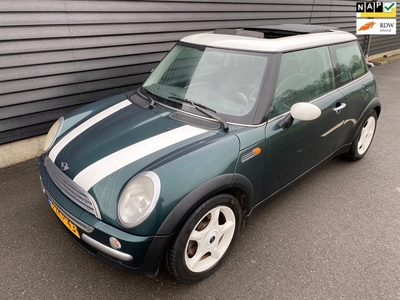 Mini Mini 1.6 Cooper Leder, Panoramadak! APK t/m 05-02-2026!