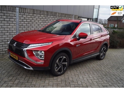 Mitsubishi Eclipse Cross 2.4 PHEV Intense + Autom