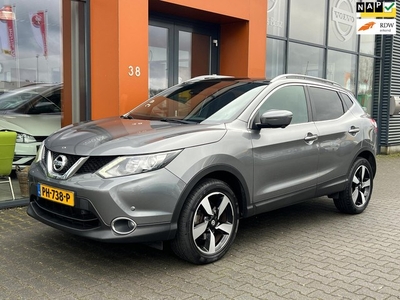 Nissan Qashqai 1.2 N-ConnectaTrekhaakPanoStoelv.NaviNAP