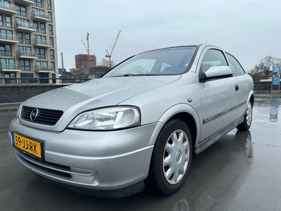 Opel Astra 1.6 Edition AUTOMAAT Opa Auto Zeer Nette