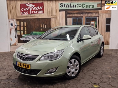 Opel ASTRA 1.6 Turbo Cosmo/AIRCO/CRUISE/BOEKJES/