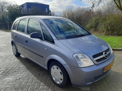 Opel Meriva 1.6 Essentia