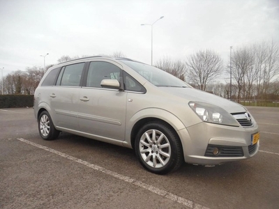 Opel Zafira (bj 2006)