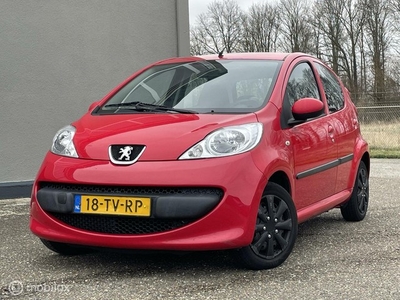 Peugeot 107 1.0 APK / 5DRS / Elektrische Ramen / Centr.Vr