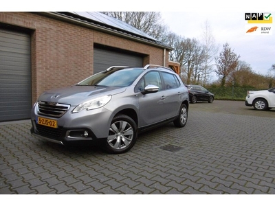 Peugeot 2008 1.2 PureTech Style ECC PANO DAK NAVI PDC 2015