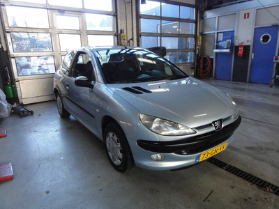 Peugeot 206 1.4 Gentry AUTOMAAT