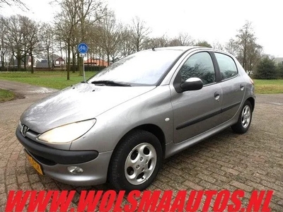 Peugeot 206 1.6-16V Gentry Premium (bj 2003)