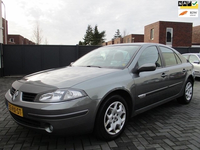 Renault Laguna 1.6-16V Expression Navi Clima !!