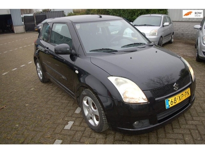 Suzuki Swift 1.3 Exclusive..Gereviseerde Versnellingsbak