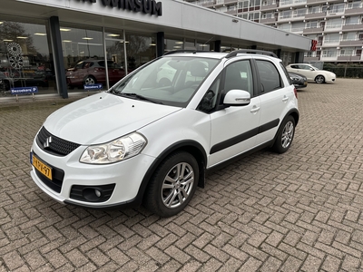 SUZUKI SX4 1.6 Executive Trekhaak Navi a.camera Nap