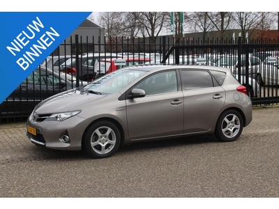 Toyota Auris 1.8 Hybrid, Navigatie, Trekhaak, Airco!