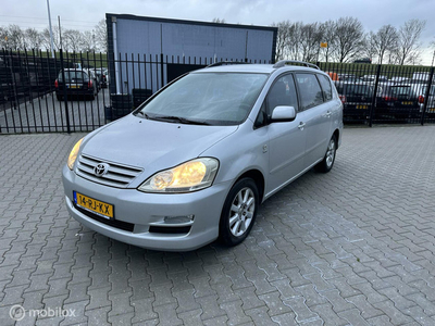 Toyota Avensis Verso 2.0i Linea Luna 6p.