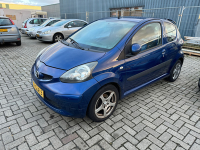 Toyota Aygo 1.0-12V +