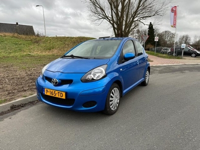 Toyota Aygo 1.0-12V Now