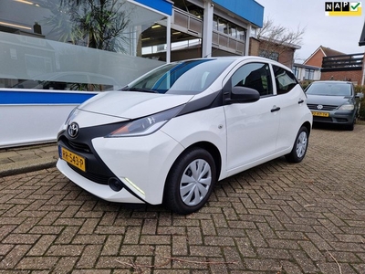 Toyota Aygo 1.0 VVT-i x-fun