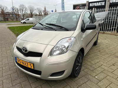 Toyota Yaris 1.0 VVTi Acces