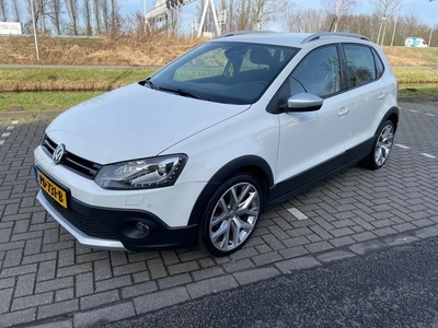 Volkswagen CROSS POLO 1.4 TDI DSG LED NAVI