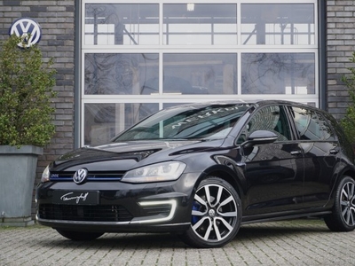 Volkswagen Golf 1.4 TSI GTE NAVI - CLIMA STOELVERW. PDC