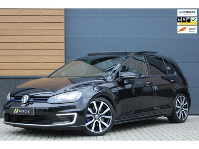 Volkswagen Golf 1.4 TSI GTE PANODAK/STOELVER/CAM/APCARPLAY