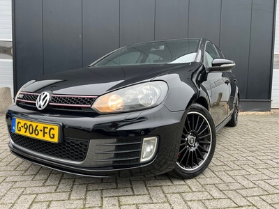 Volkswagen Golf 2.0 GTI '11 300PK Clima/Navi/Stoelverw/Lmv