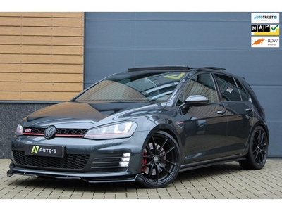 Volkswagen Golf 2.0 TSI GTI Performance