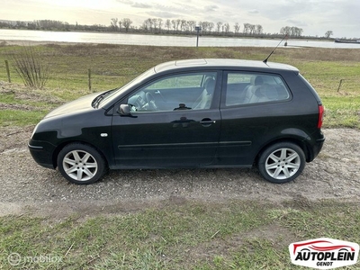 Volkswagen Polo 1.4-16V Athene LEES ADVERTENTIE!!