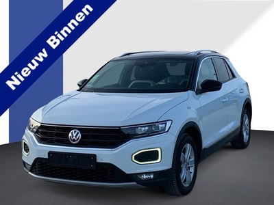 Volkswagen T-Roc 1.5 TSI 150pk DSG Sport / Panoramadak /