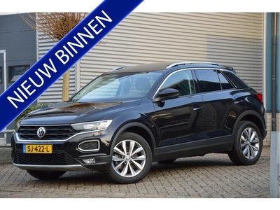 Volkswagen T-Roc 1.5 TSI PANORAMADAK LED NAVIGATIE