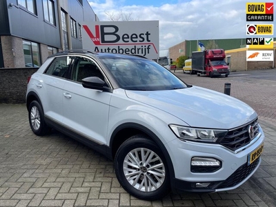 Volkswagen T-Roc 1.5 TSI Style Navi, climate, NAP, Trekhaak