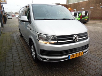 Volkswagen Transporter 2.0 TDI L2H1Highline