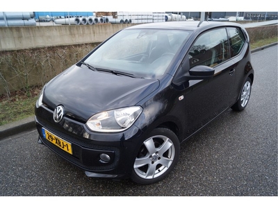 Volkswagen up! 1.0 High Up! Navigatie Airco (bj 2012)