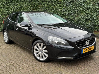 Volvo V40 1.6 D2 Momentum Navi/Camera/Trekhaak/All Seasons