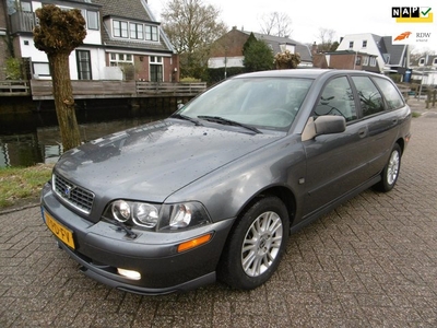 Volvo V40 2.0i 136pk Historie Clima Cruise Trekhaak 1400kg