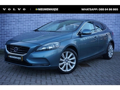 Volvo V40 T3 150pk MOMENTUM INTRO LINE Parkeer camera