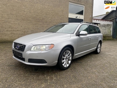 Volvo V70 1.6 T4 Momentum Automaat Model 2012! schuifdak