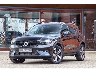 VOLVO XC40 1.5 T5 RECHARGE ULTIMATE DARK