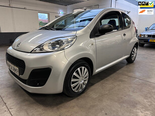 Peugeot 107 1.0 Urban Light Accent