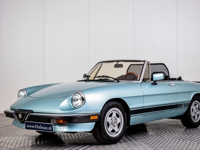 Alfa Romeo Spider Veloce 2.0 Injection