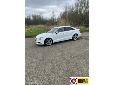 Audi A3 Limousine 140 Pk TFSI I Ambition I Navigatie I