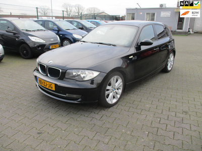 BMW 1-serie BMW 1-serie 118i Business Line 5-DRS-AIRCO