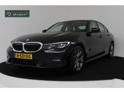 BMW 3-serie 320i Executive Edition Sport AUTOMAAT (CARPLAY, PDC, CRUISE, NAVIGATIE, DEALER ONDERHOUDEN, 1e EIGENAAR)