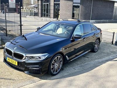 BMW 5-SERIE 520i High Exe ..M Sport..Open dak