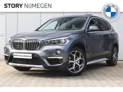 BMW X1 sDrive20i Executive xLine Automaat / Panoramadak / Trekhaak / Sportstoelen / LED / Extra getint glas achter / Cruise Control