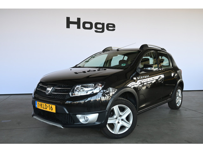 Dacia Sandero 0.9 TCe Stepway Lauréate Airco Cruise control Navigatie Trekhaak Licht metaal Inruil mogelijk