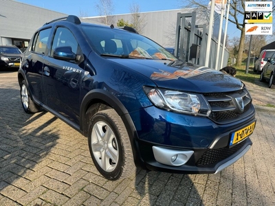 Dacia Sandero 0.9 TCe Stepway Laureate airco, cruise, navi