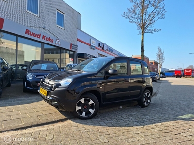 FIAT PANDA 1.0 HYBRID CITY CROSS / Climate Control /