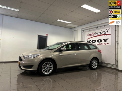 FORD FOCUS Wagon 1.0 * Navigatie / Parkeersensoren / Cruise control / NL Auto *