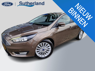 Ford Focus Wagon 1.5 Titanium | Navi | Cruise | Trekhaak wegklapbaar| Voorruitverwarming